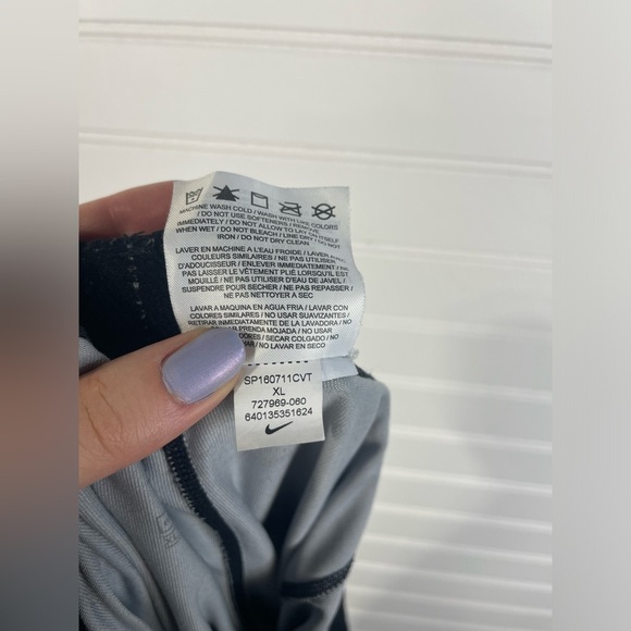 Nike Pro Black Patterned Stretchy Waistband Dri-Fit Leggings Size XL Kids GUC - Picture 11 of 13